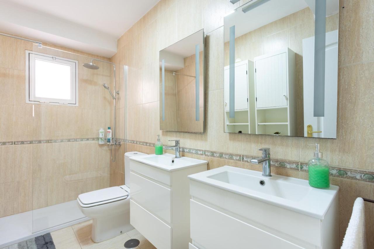 Home2Book Fantastic 160M2 Terrace Flat & Bbq Radazul Екстер'єр фото